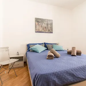  Appartement Center - The House Of Travelers