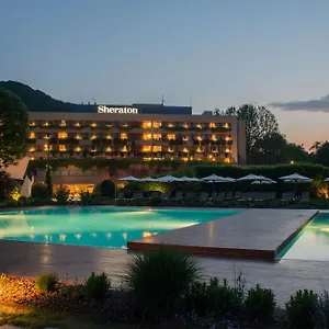 מלון Sheraton, קומו