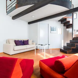  Appartamento Antica Via Volta - By House Of Travelers -